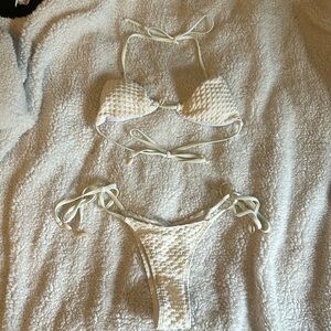 Boho Puka shell white bikini